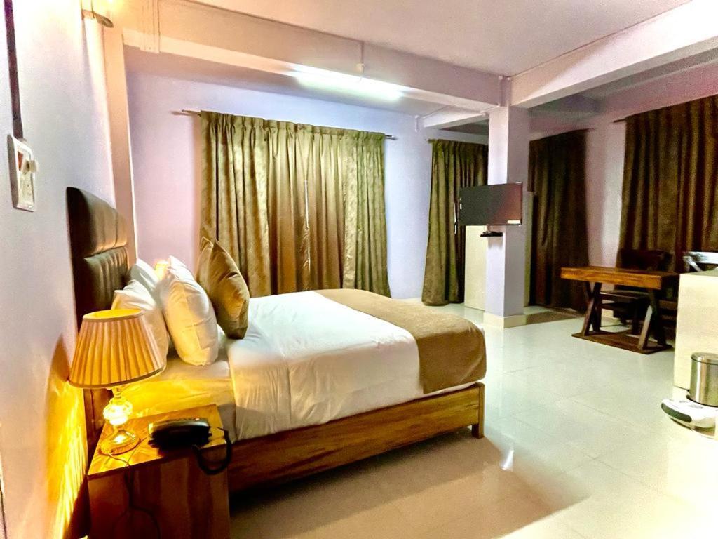 La Colline Resort Kohima Ngoại thất bức ảnh