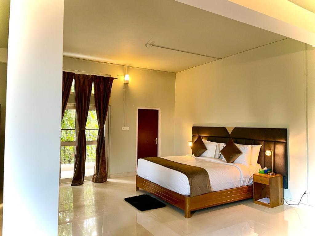 La Colline Resort Kohima Ngoại thất bức ảnh