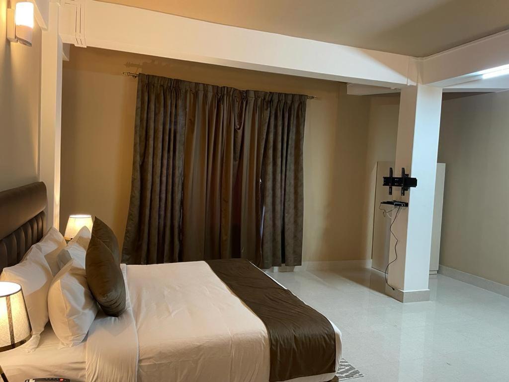 La Colline Resort Kohima Ngoại thất bức ảnh